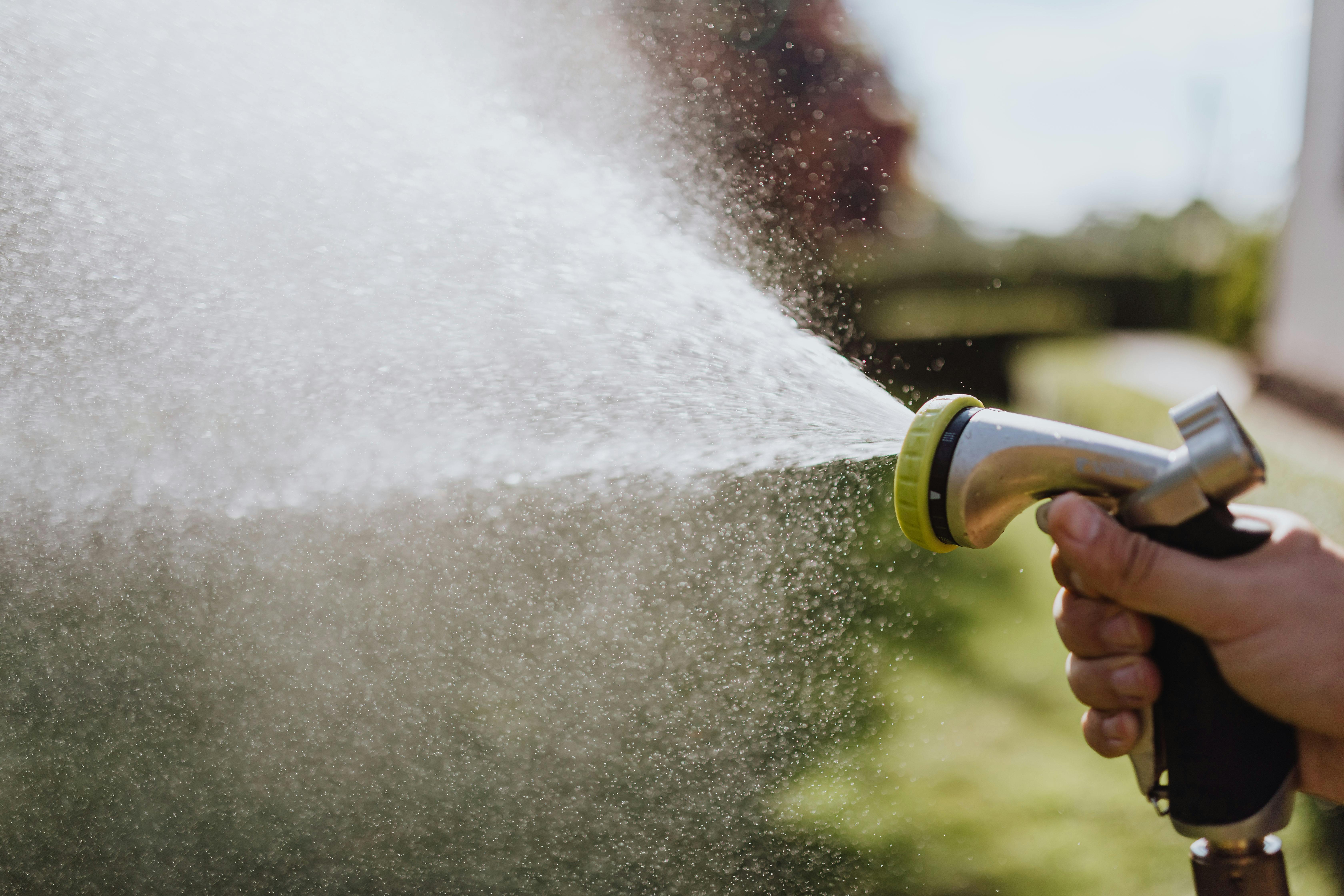 Cleaning Paths, Bikes, and Garden Tools With the Right Spray Pattern